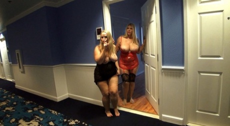 Big boobed blondes Dee Siren & Karen Fisher stack asses before finger fucking
