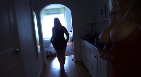 Big boobed blondes Dee Siren & Karen Fisher stack asses before finger fucking