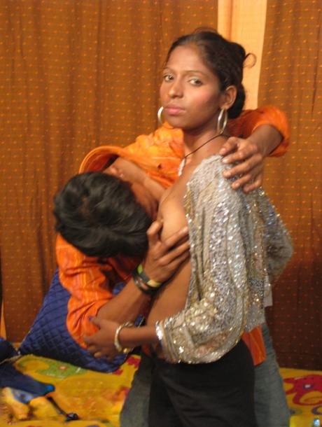 Indian girl models totally naked before being groped by her lover