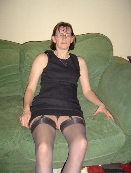 Older amateur Slut Scot Susan wears her glasses during POV sex with a man