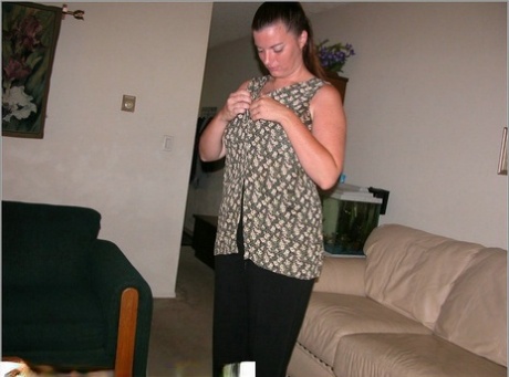 Plump over 30 schoolteacher shows her trimmed bush after baring big naturals