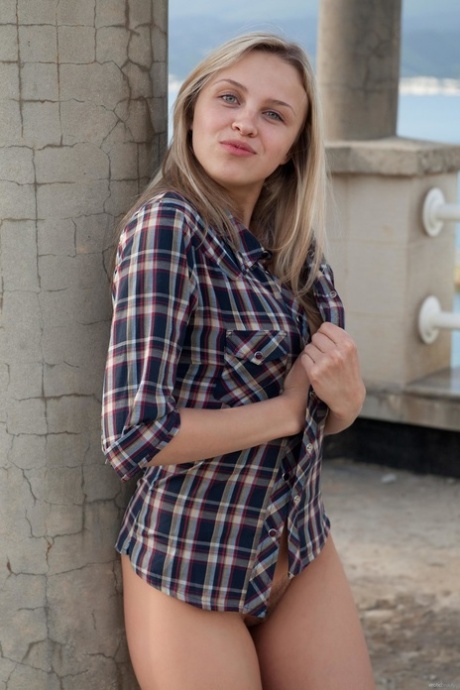 Love Hairy featuring Luciana A Naked Pictures