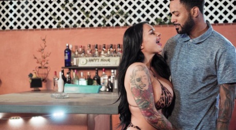 Brunette hottie with nice juggs and big ass Kuleana gets pounded with a BBC