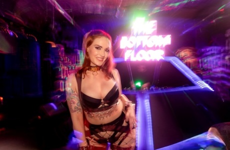 Chubby babe Siri Dahl gets a double penetration in a wild 3some at the club