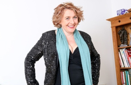 Mature NL Beau Diamonds, Camilla C