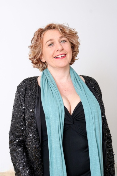 Mature NL Beau Diamonds, Camilla C