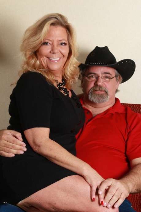 Mature NL starring Big Cat Daddy, John Smith, Karen Summer Nude Porn Pics